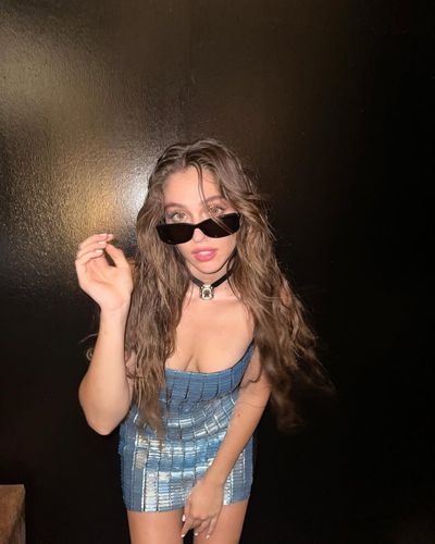 Cemre Baysel seksi ifşa fotoğrafı 95
