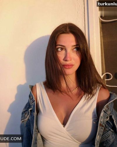 Cemre Gümeli seksi ifşa fotoğrafı 2 — Cemre Gümeli Social Media Photos (2021)