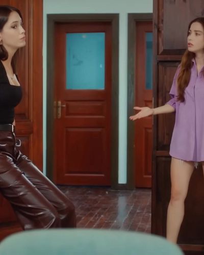 Cemre Gümeli seksi ifşa fotoğrafı 29 — Bay Yanlış (2020)
