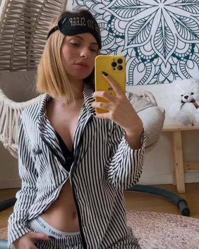 Cemre Solmaz seksi ifşa fotoğrafı 259