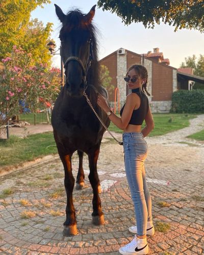 Cemre Solmaz seksi ifşa fotoğrafı 286