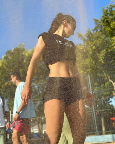 Ceren Benderlioğlu seksi ifşa fotoğrafı 91747