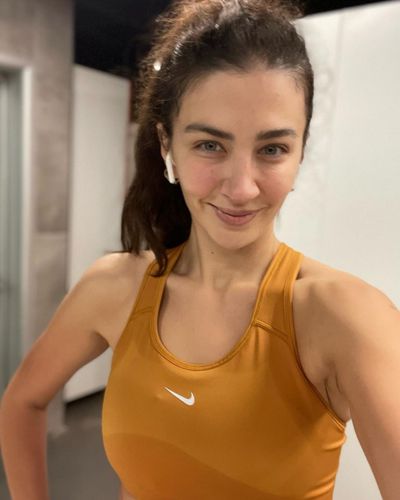 Ceren Benderlioğlu seksi ifşa fotoğrafı 91711