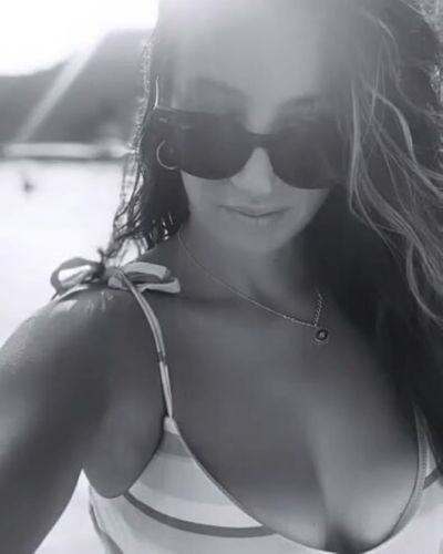 Ceren Benderlioğlu seksi ifşa fotoğrafı 91425