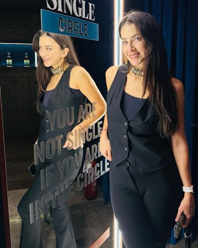 Ceren Benderlioğlu seksi ifşa fotoğrafı 813