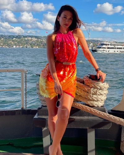 Ceren Benderlioğlu seksi ifşa fotoğrafı 828