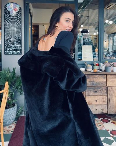 Ceren Benderlioğlu seksi ifşa fotoğrafı 835
