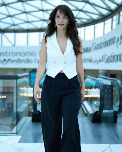 Ceren Benderlioğlu seksi ifşa fotoğrafı 840