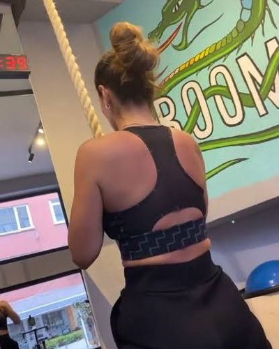 Ceren Benderlioğlu seksi ifşa fotoğrafı 875
