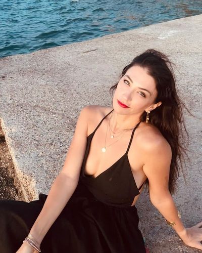 Ceren Benderlioğlu seksi ifşa fotoğrafı 890
