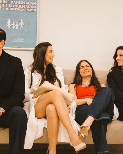 Ceren Benderlioğlu seksi ifşa fotoğrafı 909