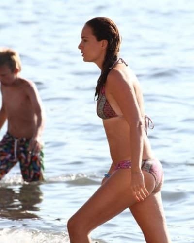 Ceyda Düvenci seksi ifşa fotoğrafı 32