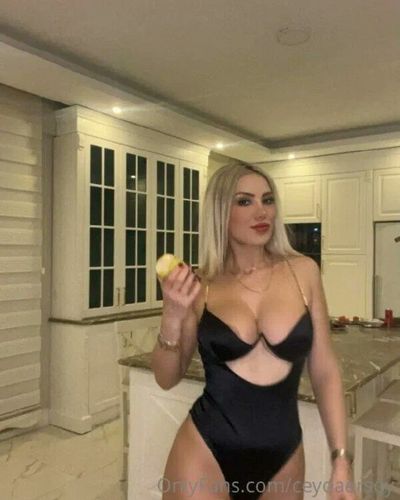Ceyda Ersoy seksi ifşa fotoğrafı 115