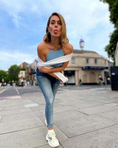 Çiğdem Batur seksi ifşa fotoğrafı 121