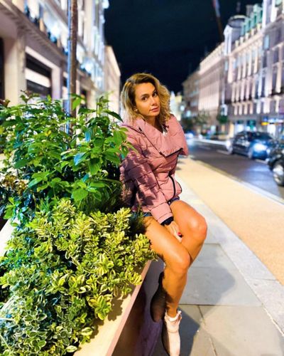 Çiğdem Batur seksi ifşa fotoğrafı 38621