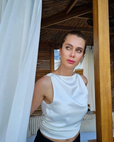 Çiğdem Batur seksi ifşa fotoğrafı 30