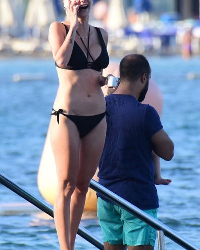 Çiğdem Batur seksi ifşa fotoğrafı 36701