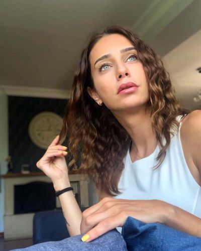 Çiğdem Batur seksi ifşa fotoğrafı 36402