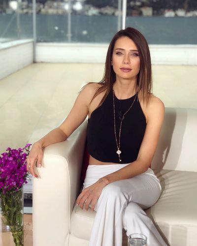 Çiğdem Batur seksi ifşa fotoğrafı 36311