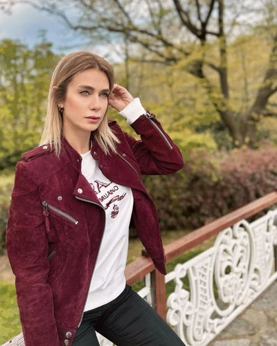 Çiğdem Batur seksi ifşa fotoğrafı 79