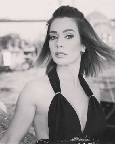 Çiğdem Batur seksi ifşa fotoğrafı 97