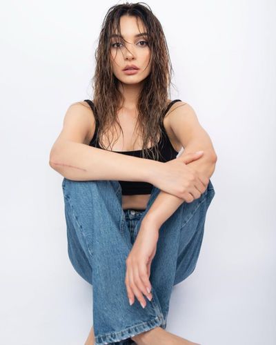 Damla Colbay seksi ifşa fotoğrafı 18