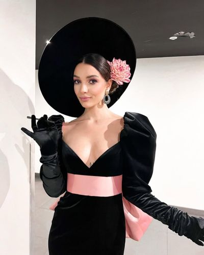 Damla Colbay seksi ifşa fotoğrafı 20