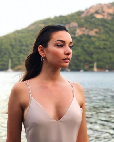 Damla Colbay seksi ifşa fotoğrafı 38