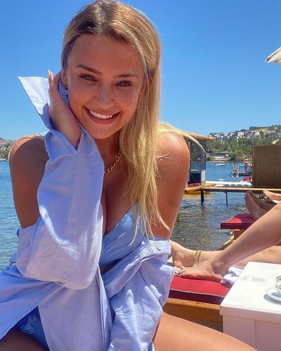 Damla Debre seksi ifşa fotoğrafı 17