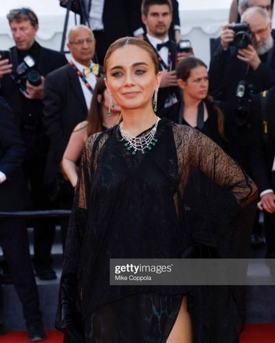 Damla Sönmez seksi ifşa fotoğrafı 90882