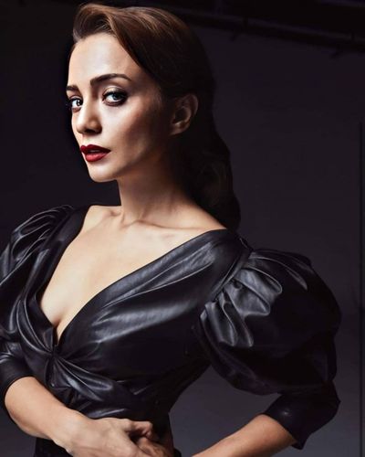 Damla Sönmez seksi ifşa fotoğrafı 90803