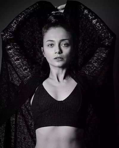 Damla Sönmez seksi ifşa fotoğrafı 90778