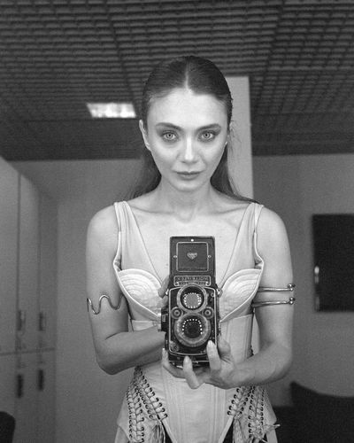 Damla Sönmez seksi ifşa fotoğrafı 90686