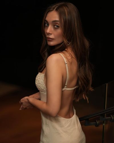 Damla Sönmez seksi ifşa fotoğrafı 710