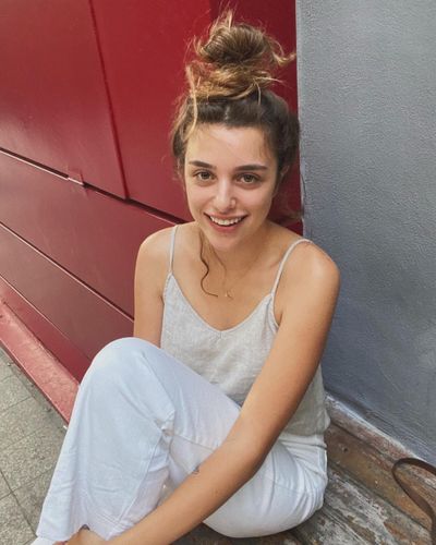 Damlasu İkizoğlu seksi ifşa fotoğrafı 9