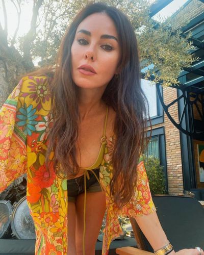 Defne Samyeli seksi ifşa fotoğrafı 10