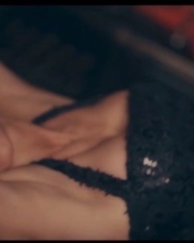 Defne Samyeli seksi ifşa fotoğrafı 118