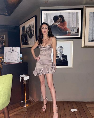 Defne Samyeli seksi ifşa fotoğrafı 156