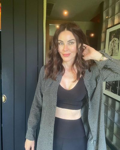 Defne Samyeli seksi ifşa fotoğrafı 61437
