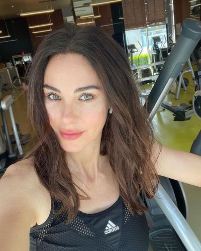 Defne Samyeli seksi ifşa fotoğrafı 61429