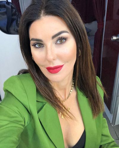 Defne Samyeli seksi ifşa fotoğrafı 224