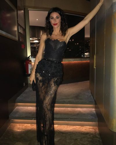 Defne Samyeli seksi ifşa fotoğrafı 250