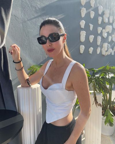 Defne Samyeli seksi ifşa fotoğrafı 305