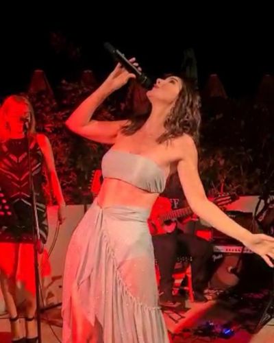 Defne Samyeli seksi ifşa fotoğrafı 324