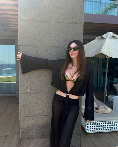 Defne Samyeli seksi ifşa fotoğrafı 335