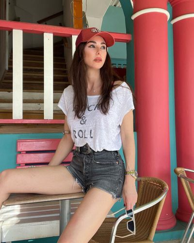 Defne Samyeli seksi ifşa fotoğrafı 35