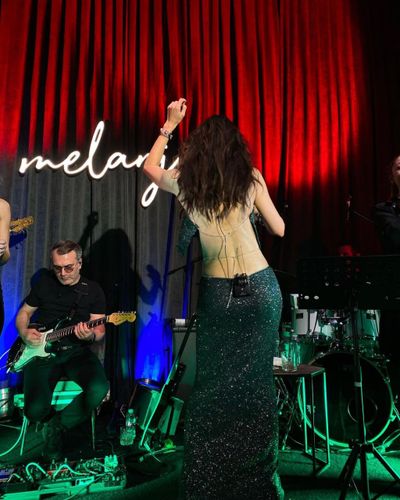 Defne Samyeli seksi ifşa fotoğrafı 58