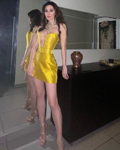 Defne Samyeli seksi ifşa fotoğrafı 94