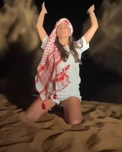 Demet Özdemir seksi ifşa fotoğrafı 87299