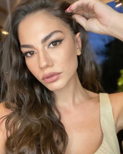 Demet Özdemir seksi ifşa fotoğrafı 87220
